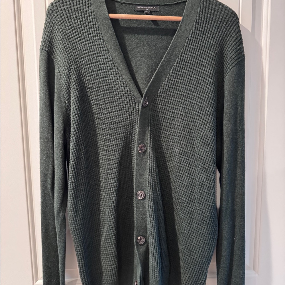 Banana Republic Men's Olive Green Waffle Knit Button Cardigan